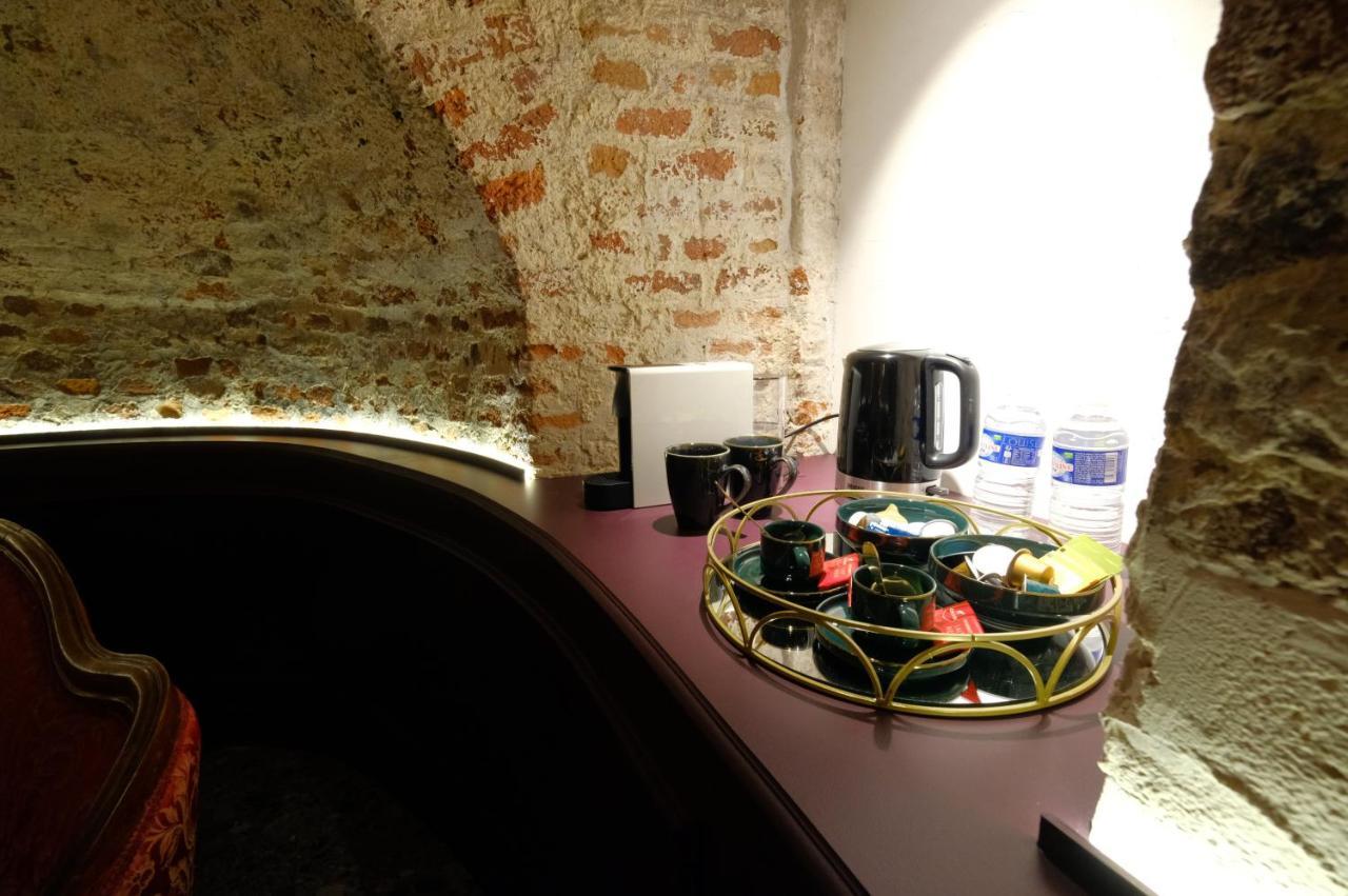 Bed and Breakfast Secret Jacuzzi Mons - Parking Prive Gratuit Экстерьер фото